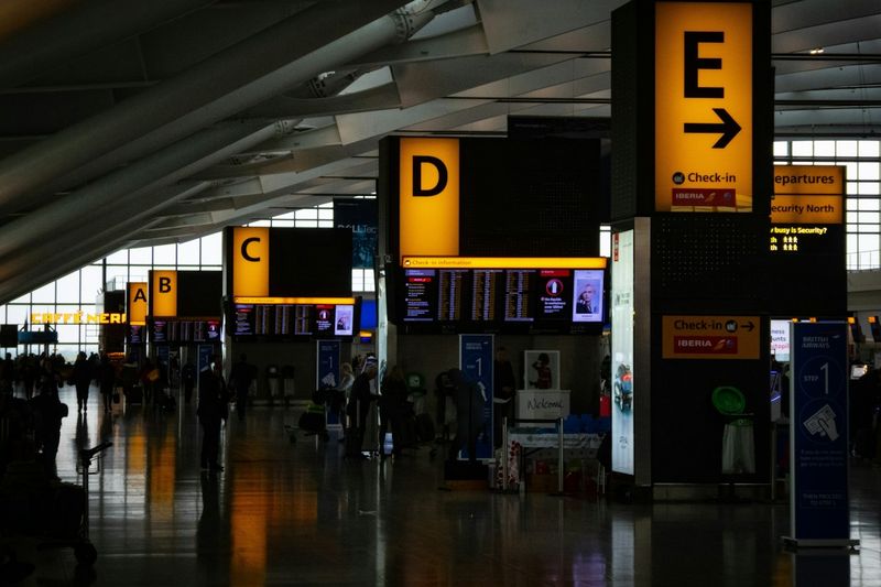 Airport terminal security area, a zero-exception location under EDC knife laws