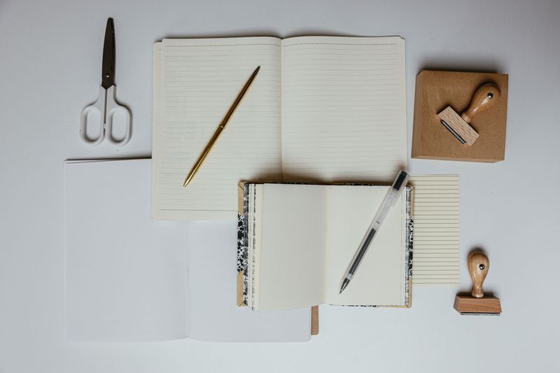 Pocket notebook and pen for analog commuter EDC backup
